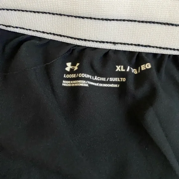 Under Armour Knit Performance Training Shorts in Black - Picture 3 of 3